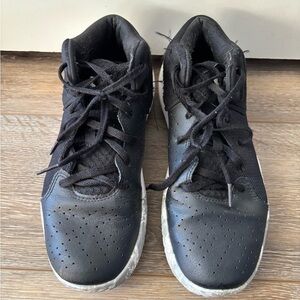 Under Armor Black Athletic Shoes